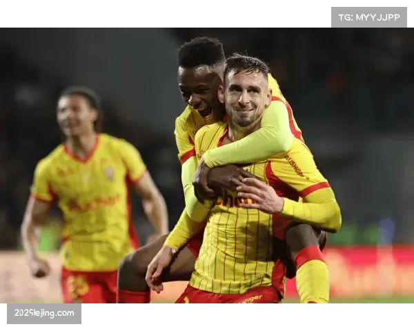 朗斯阿吉拉尔补时阶段凌空射门制胜 关键进球重燃争冠希望